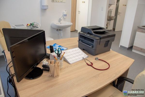 Dabasi-szőlősi Egészségház átadó ünnepsége