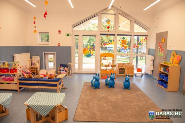 BEFEJEZŐDÖTT DABASON AZ ÚJ BÖLCSŐDE ÉPÍTÉSE