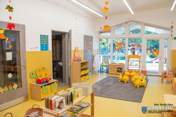 BEFEJEZŐDÖTT DABASON AZ ÚJ BÖLCSŐDE ÉPÍTÉSE