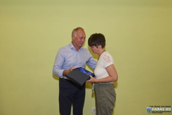 Szomszédolás Köztisztviselők Napján