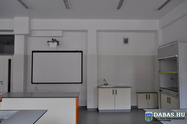 Dabasi Táncsics Mihály Gimnázium