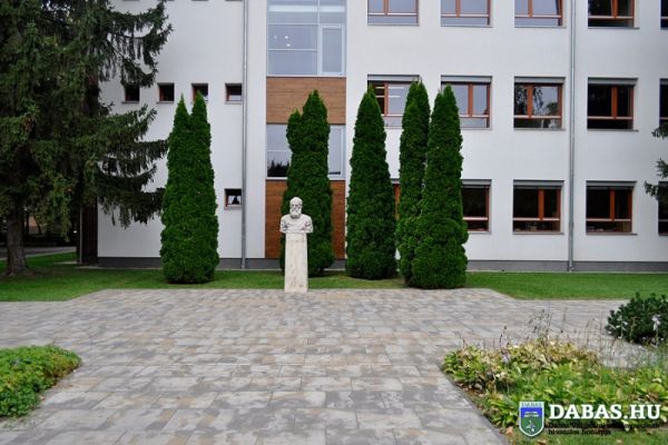 Dabasi Táncsics Mihály Gimnázium