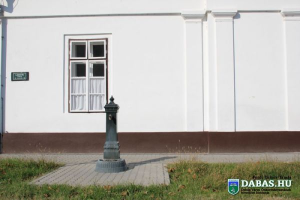 Kossuth Művelődési Központ és Halász Boldizsár Városi Könyvtár