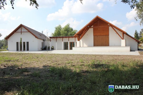 Sári Zarándokház és Közösségi Színtér