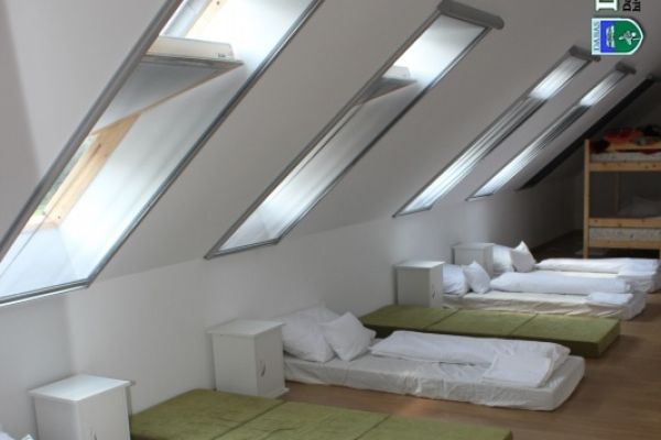 Sári Zarándokház és Közösségi Színtér