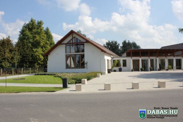 Sári Zarándokház és Közösségi Színtér