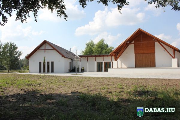 Sári Zarándokház és Közösségi Színtér