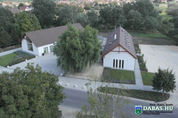 Sári Zarándokház és Közösségi Színtér