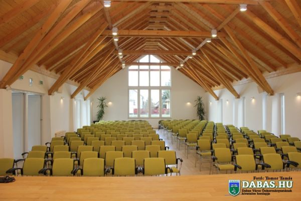 Sári Zarándokház és Közösségi Színtér