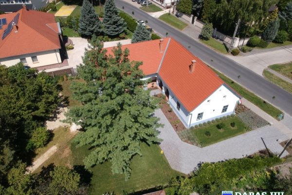 Értéktár ( Gombay-Dinnyés-kúria)