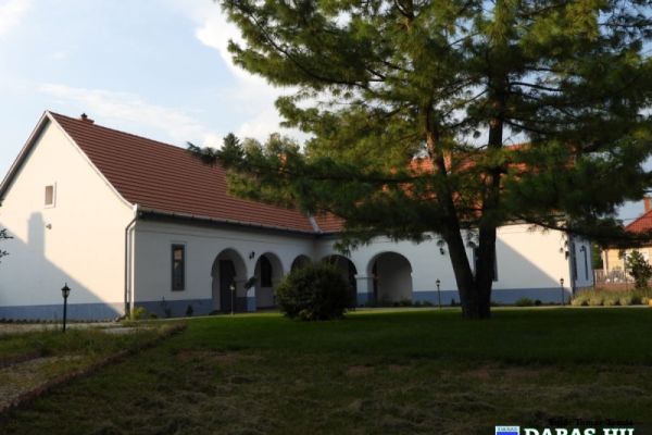 Értéktár ( Gombay-Dinnyés-kúria)