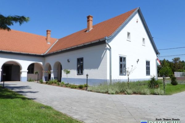 Értéktár ( Gombay-Dinnyés-kúria)