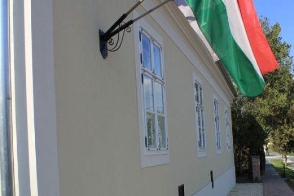 Nemes-kúria Közösségi Színtér