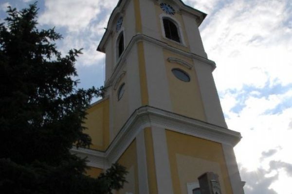 Dabas-Sári Mária Mennybevétele templom