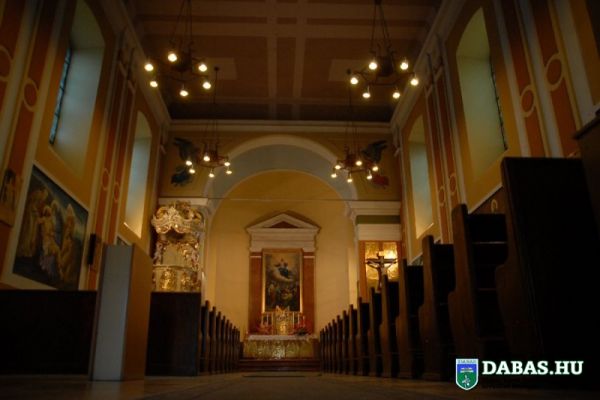 Dabas-Sári Mária Mennybevétele templom