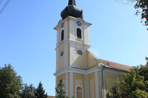 Dabas-Sári Mária Mennybevétele templom