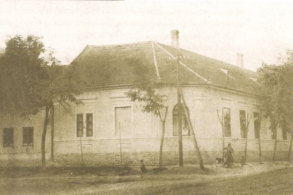 Domián János (1843-1917) jegyzői pályafutása Gyón községben