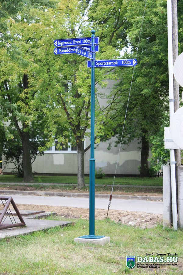 Új információs táblák és várostérképek kerültek kihelyezésre a városban