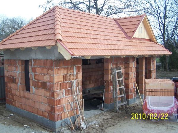 Kivitelezés közbeni kép