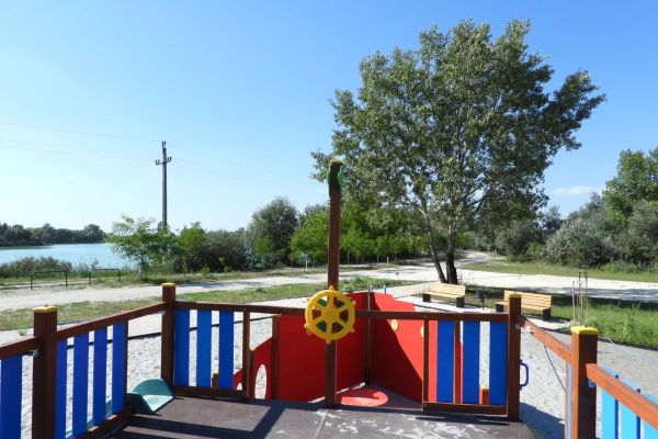 MEGVALÓSULT A DABASI MÁNTELEKI TÓ TURISZTIKAI FEJLESZTÉSE