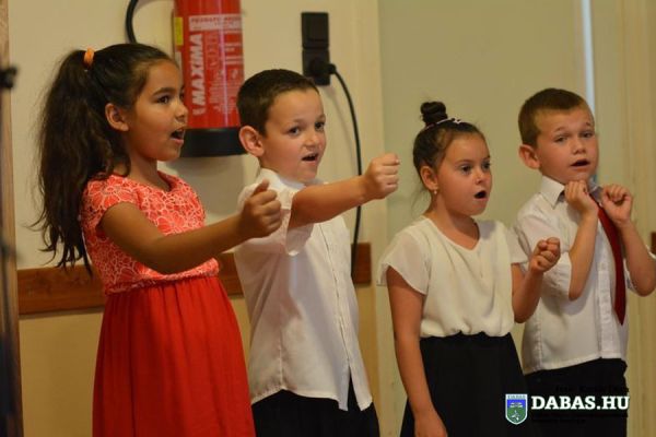 Helyreállították Gyóni Géza Dabasi-szőlősi emléktábláját