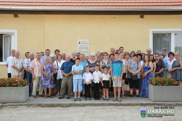 Helyreállították Gyóni Géza Dabasi-szőlősi emléktábláját
