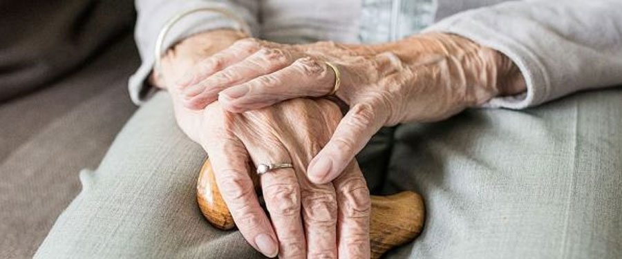 Az időskorúak védelme