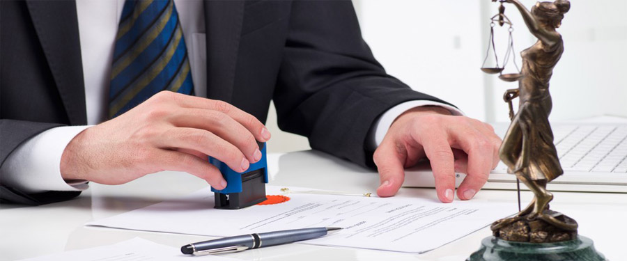 Közjegyzők - Ügyvédek