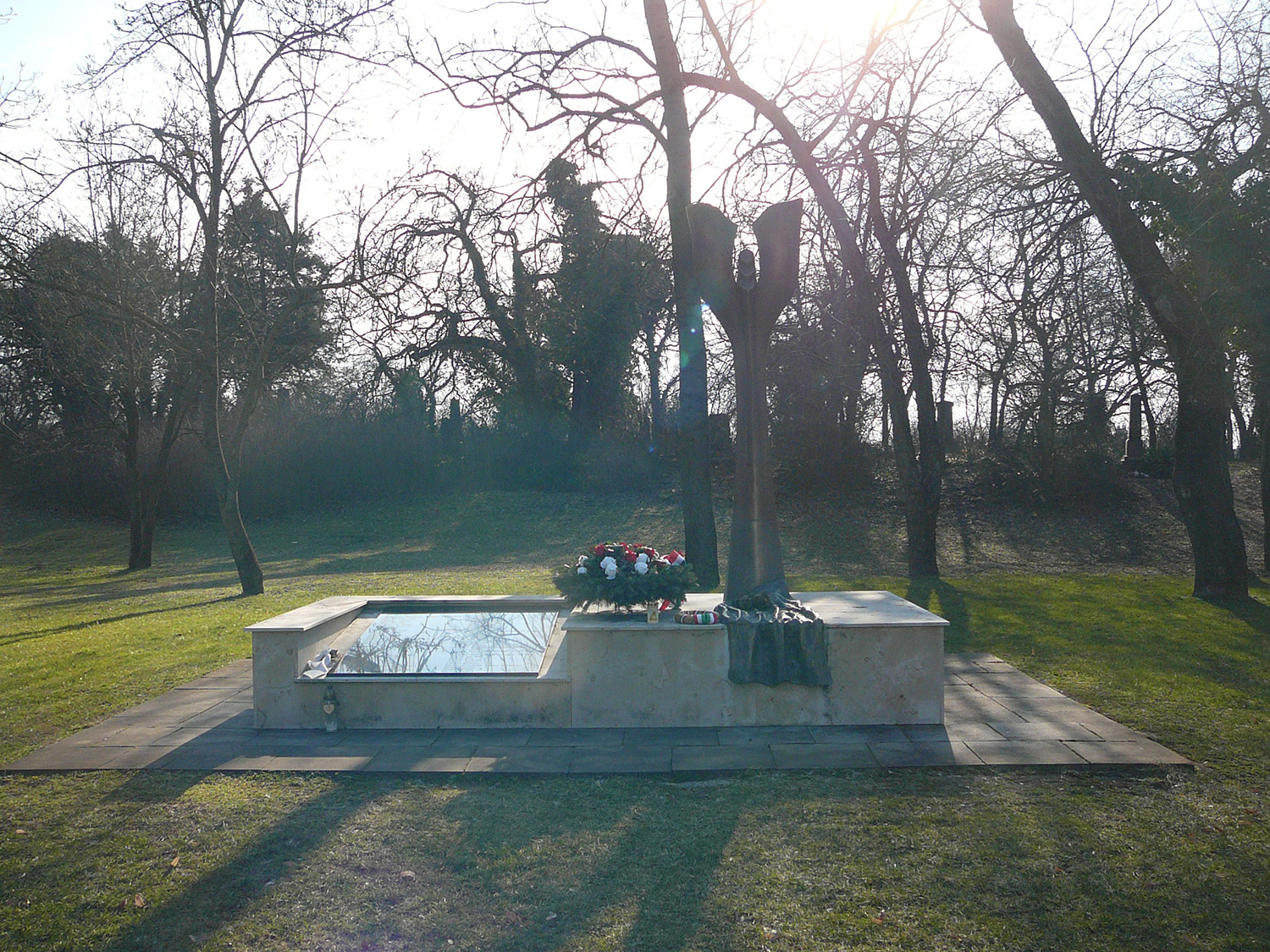 A dabasi II. világháborús emlékmű