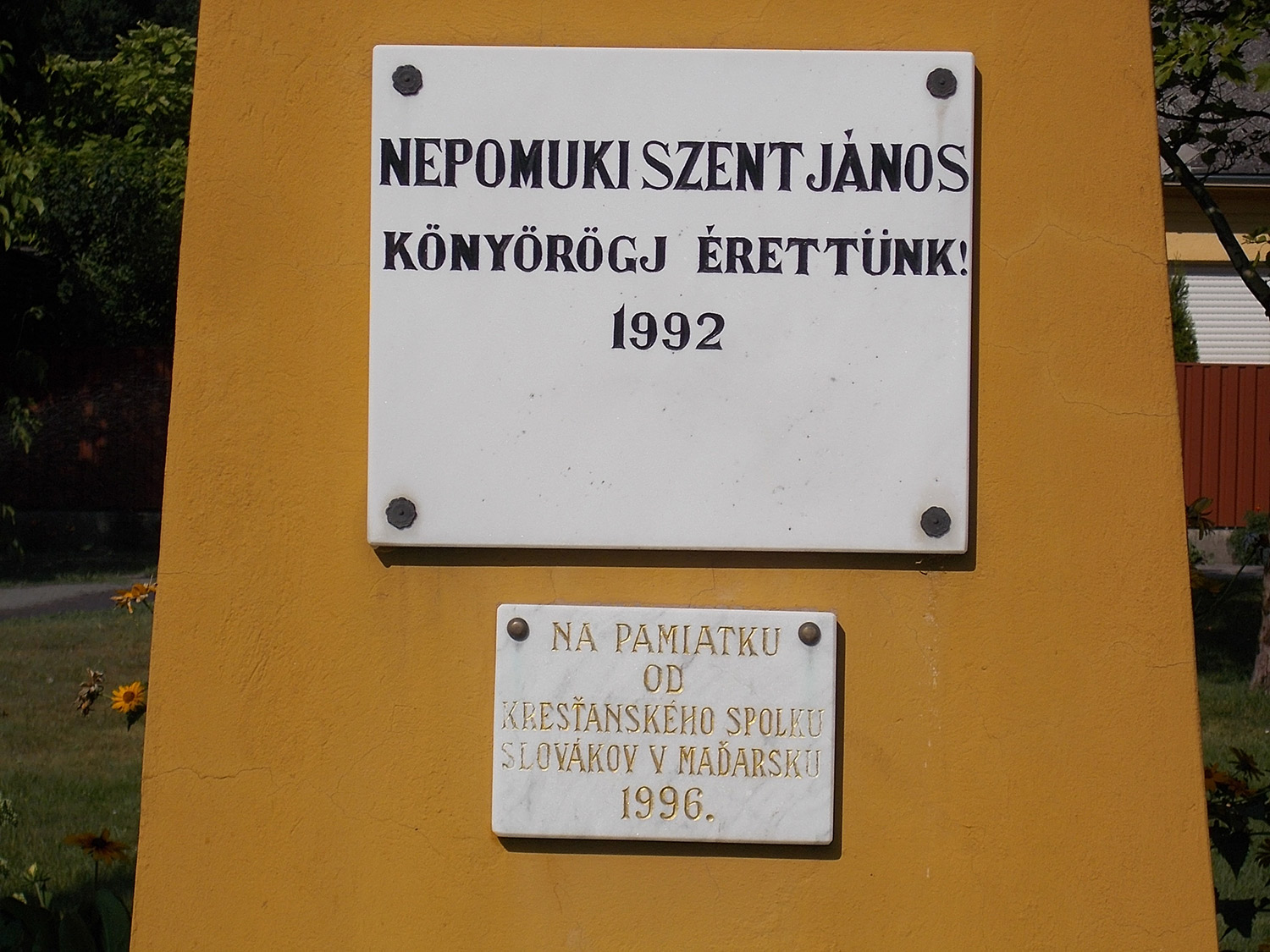 Nepomuki Szent János szobor