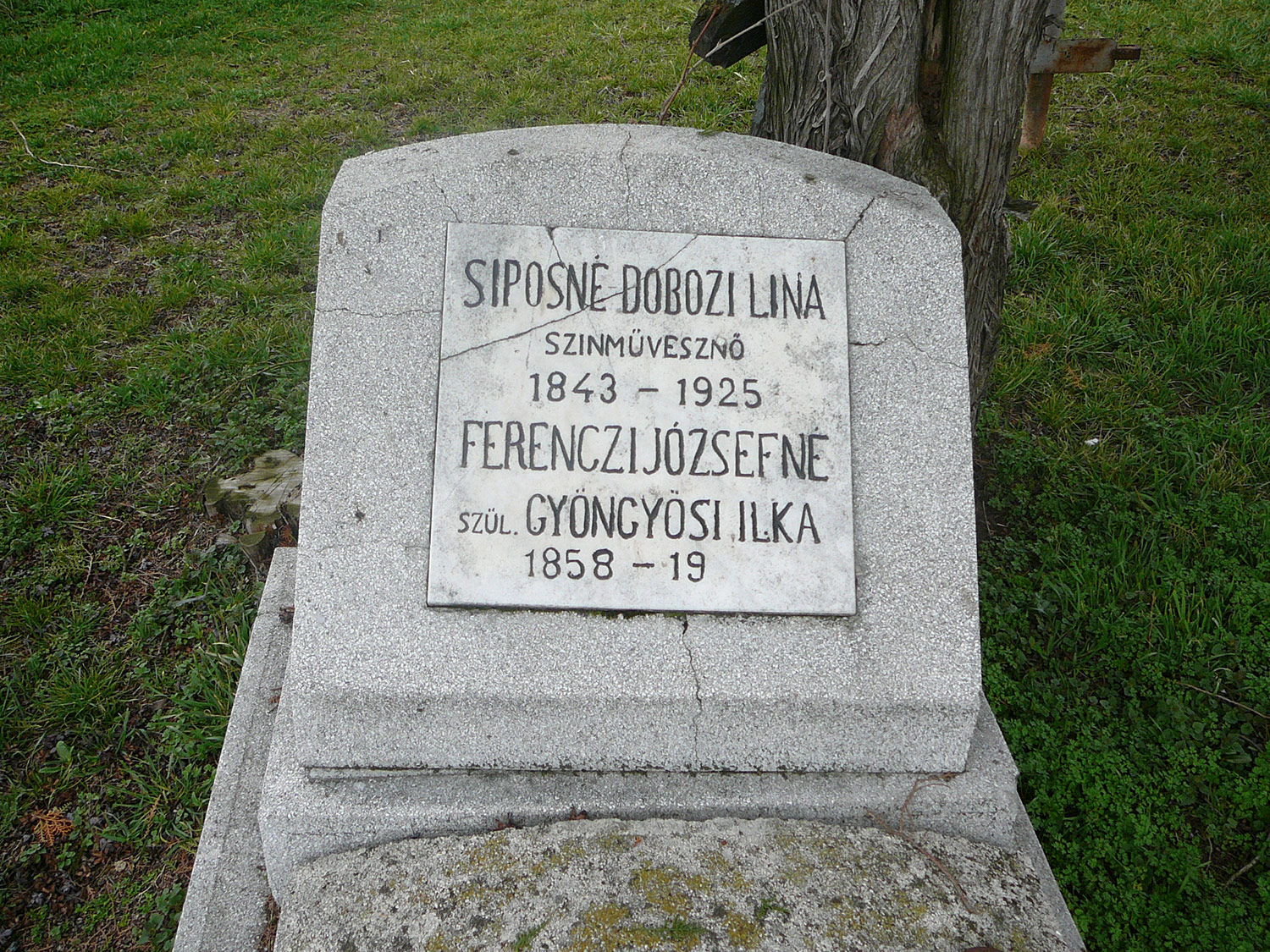 Siposné Dobozy Lina drámai színésznő síremléke