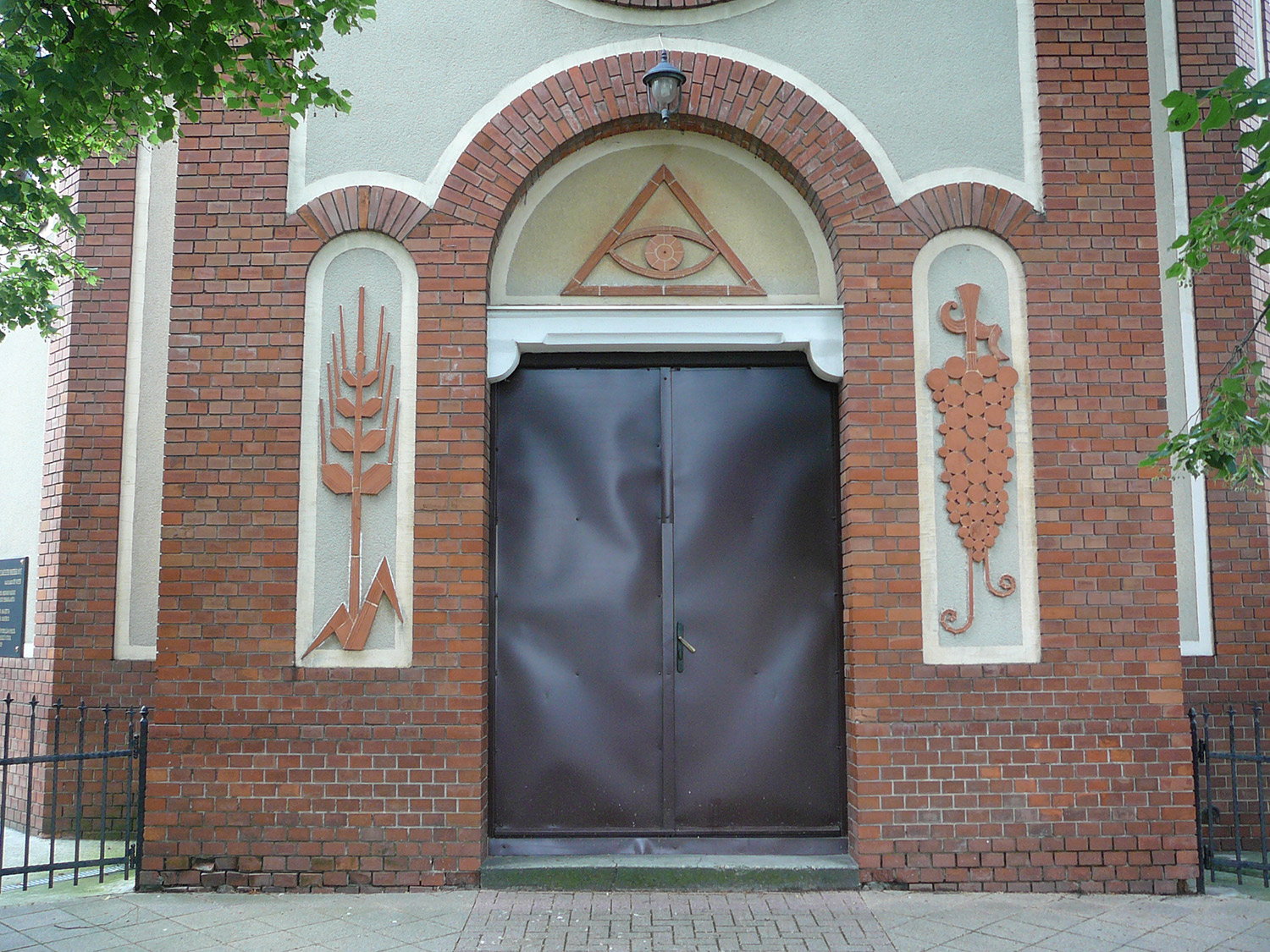 A Gyóni Szent Péter Római Katolikus Templom